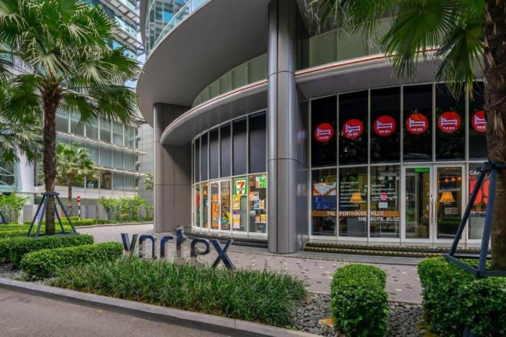 Vortex Suites Klcc By Moonlight Kuala Lumpur Eksteriør billede